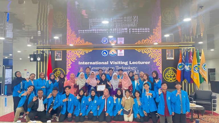 Kuliah Umum International Visiting Lecturer dan Penandatanganan Implementation Agreement FKIP UMRAH dengan Nanyang Technological University